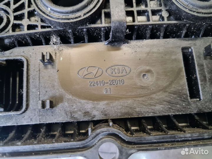 Продам клапанную крышку Kia-Hyunday 224102E010