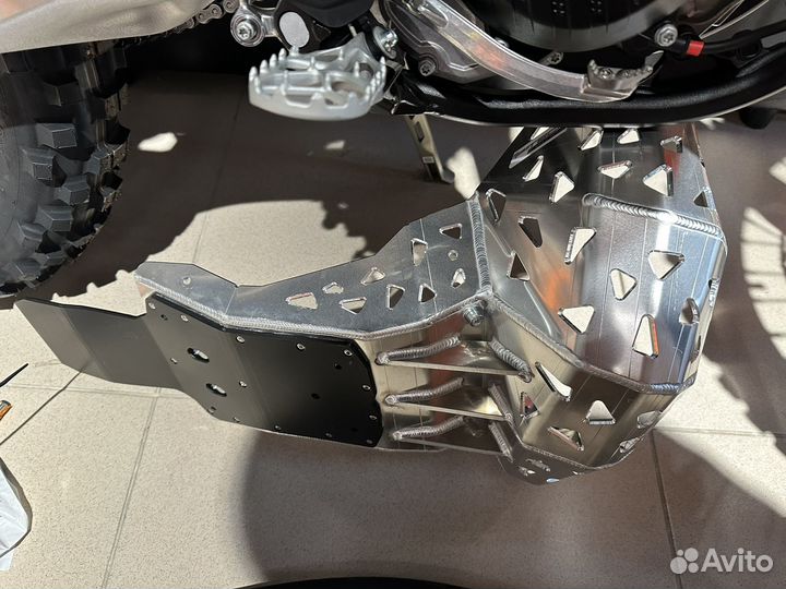 Защита резонатора P-Tech KTM EXC 300 TBI 24