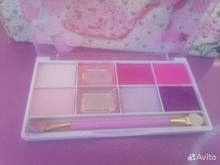 Тени для век, глиттеры