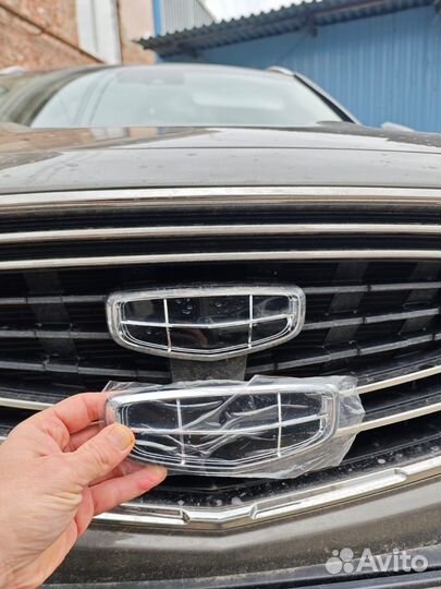 Значок Geely