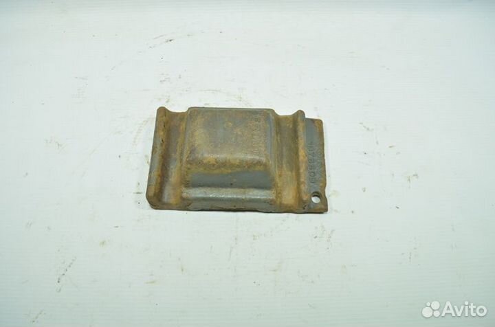 Регулировочный клин рессоры, переднего моста, левый volvo FM12 (01.98-12.05)