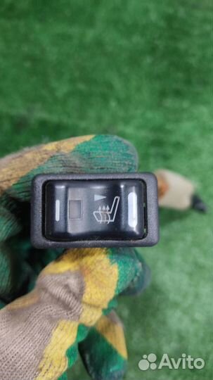 Переключатель обогрева сидений Nissan X-Trail T30