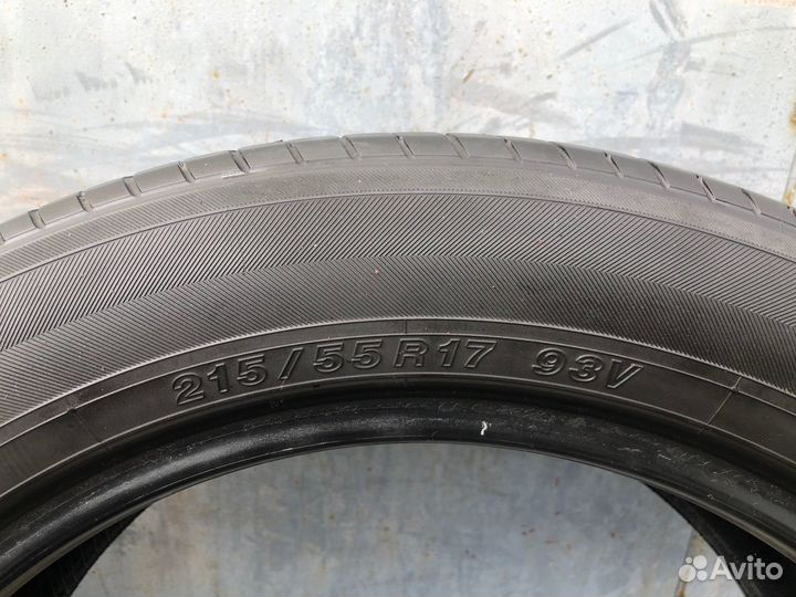 Yokohama BluEarth E70 215/55 R17