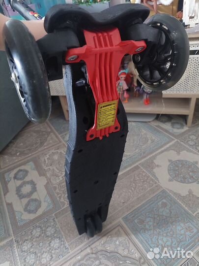 Самокат детский трехколесный
