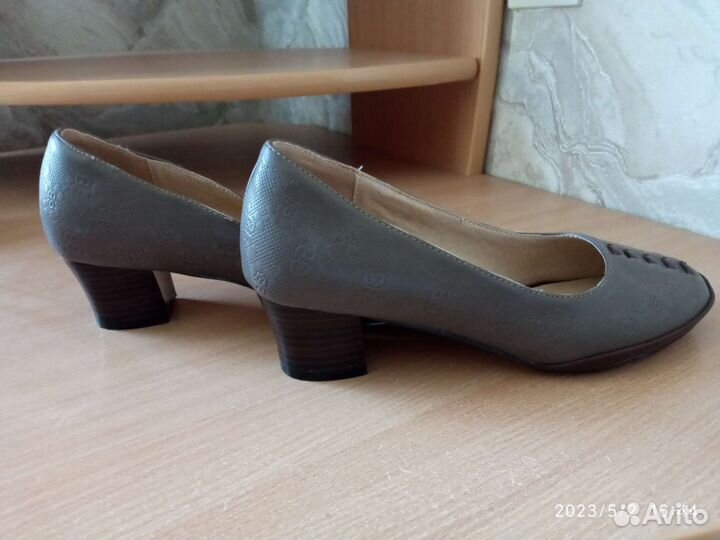 Туфли женские экокожа 37 р
