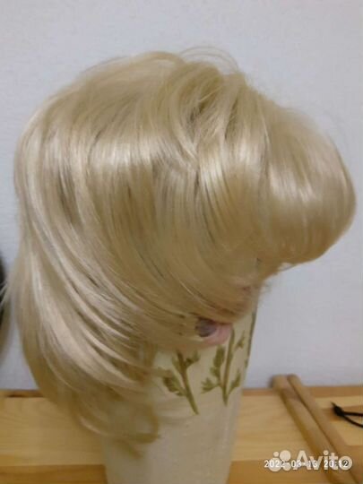 Парик блонд новый