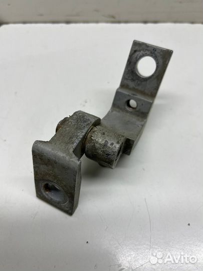 Петля двери VW/AG 6E0831402C
