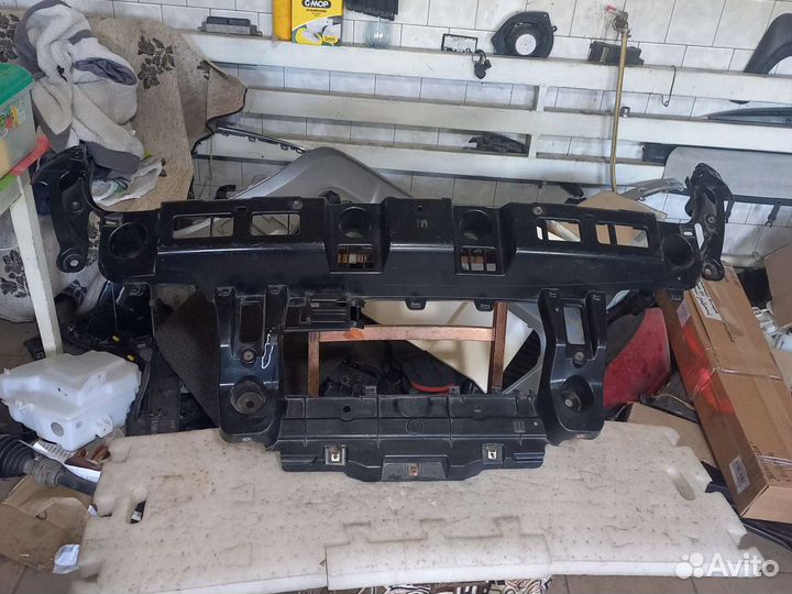 Кранштейн цнетральный задний BMW X 6,E71