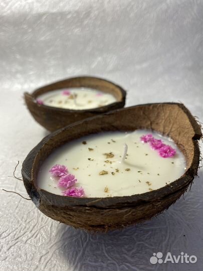 Свеча в кокосе