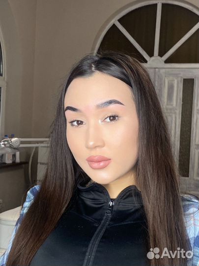 Мастер бровист