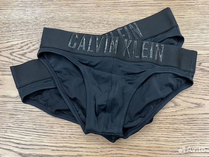 Купальные плавки-микро Calvin Klein Icon Black S M