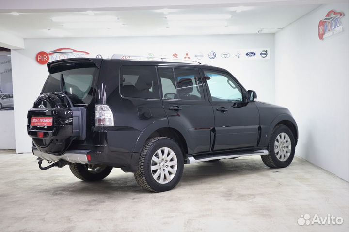 Mitsubishi Pajero 3.2 AT, 2011, 197 183 км