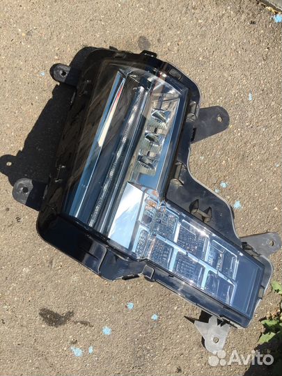 Птф правая на Кадиллак эскалейд 4