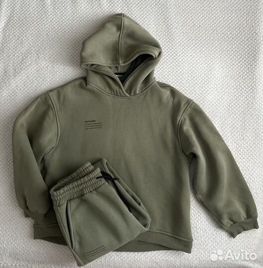 Женский спортивный костюм