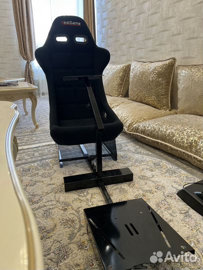 Кокпит для симрейсинга