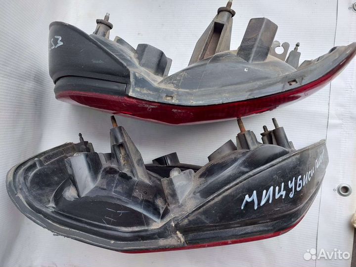 Фонари задние Mitsubishi Galant