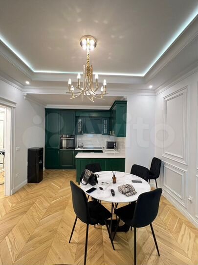 2-к. квартира, 70 м², 14/42 эт.