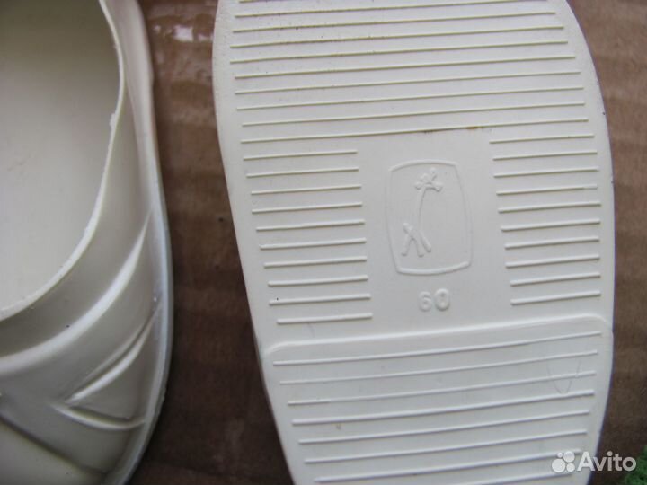 Одежда и туфли родные для куклы гдр 60 см