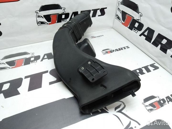 Воздухозаборник Mitsubishi Outlander II (2005—2009