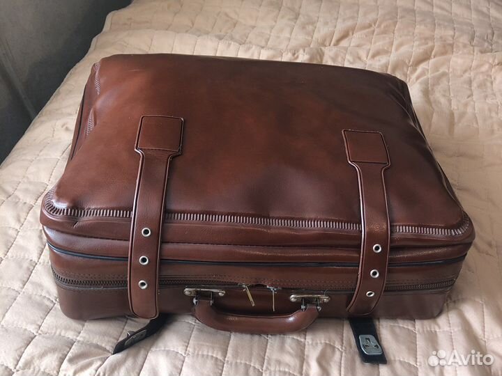 Чемодан времен СССР