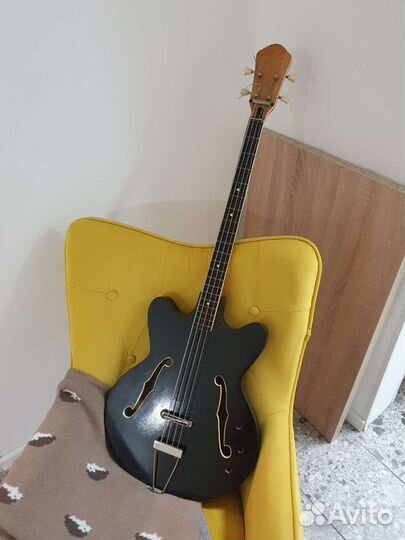 Акустическая бас-гитара Орфей