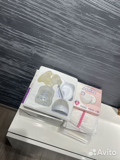 Молокоотсос ручной и вкладыши для груди