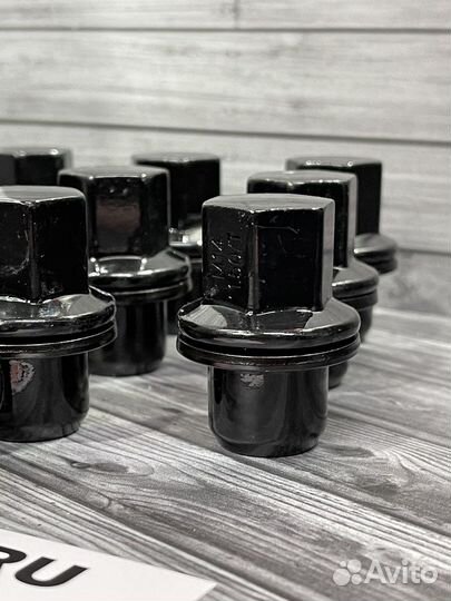 Гайки колесные Range Rover комплект 20 штук