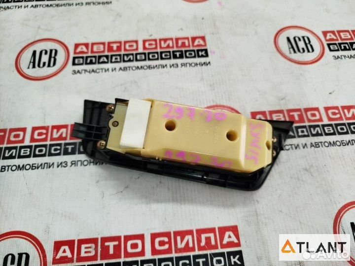 Блок упр. стеклоподьемниками передний правый toyot