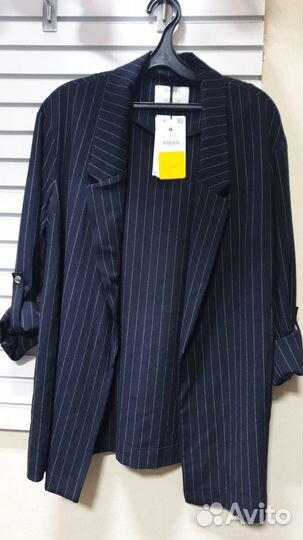 Bershka новый женский пиджак