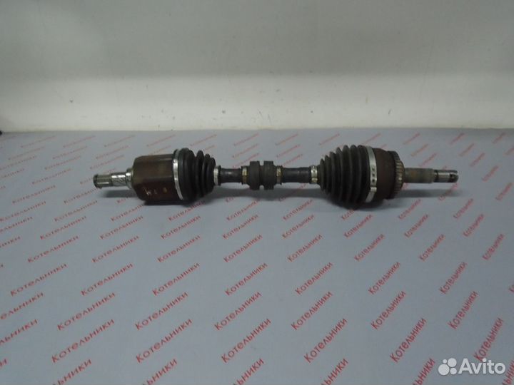 Nissan 39101-AU310 Вал приводной левый