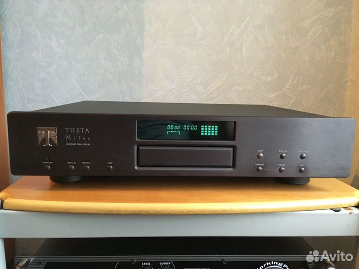Cd проигрыватель Theta Miles