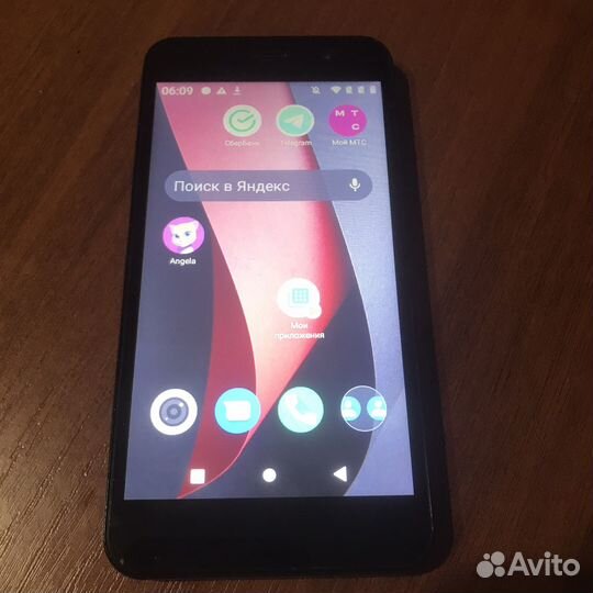 BQ 5047L Like, 8 ГБ