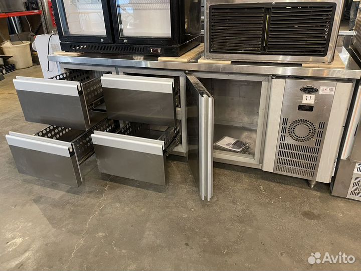 Холодильный стол