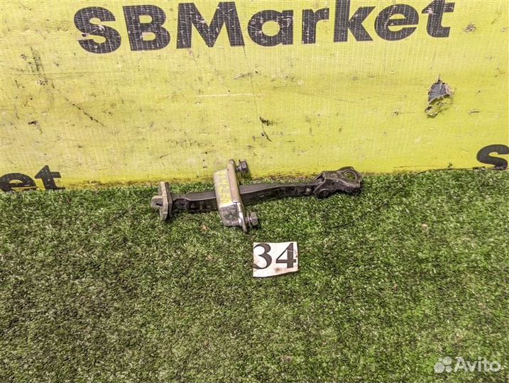 Ограничитель двери передний правый Nissan Murano