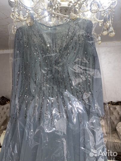 Вечернее платье
