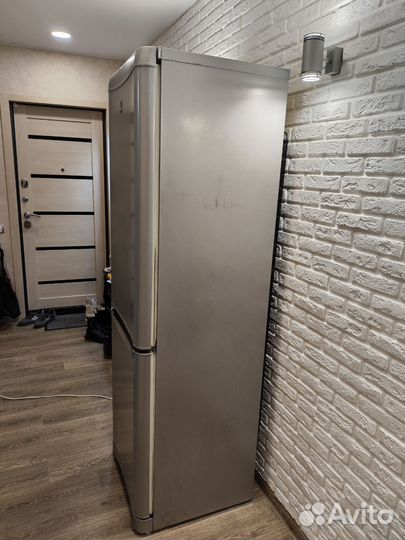 Холодильник indesit бу