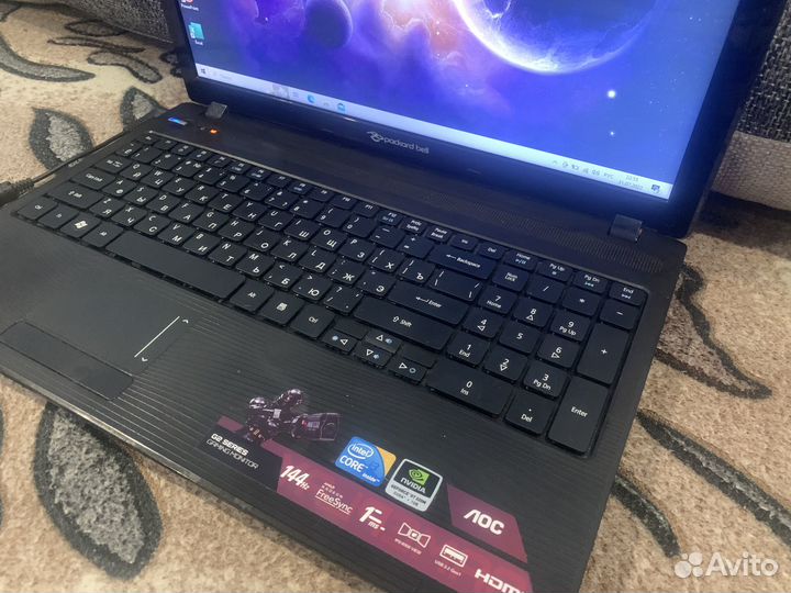 Быстрый ноутбук Core i3/SSD 256/озу 6GB