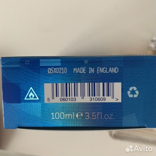 Escentric molecules 05