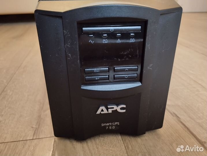 Источник бесперебойного питания APS Smart-UPS 750