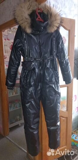 Женский комбинезон