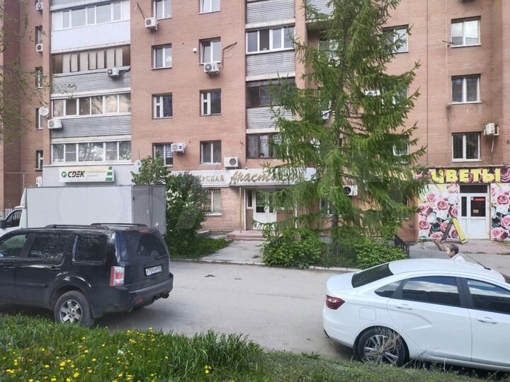 Торговая площадь, 57 м² на 1линии