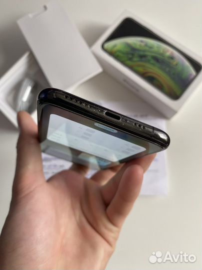 iPhone Xs, 64 ГБ