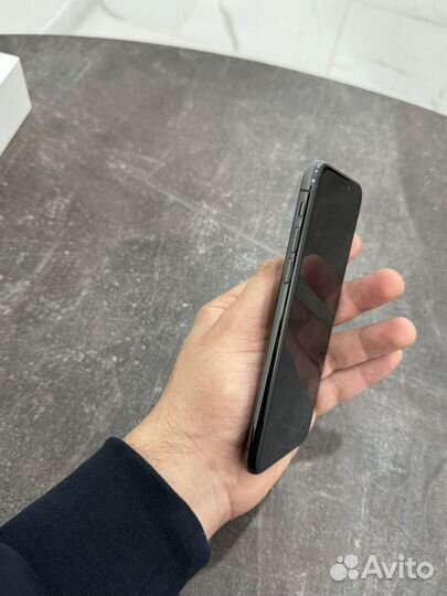 iPhone X, 64 ГБ