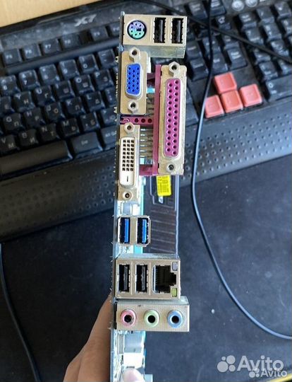 Материнская плата с процессором и памятью