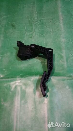 Электропедаль газа Audi A8 D3 Audi S8