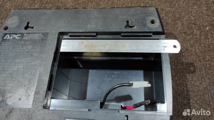Бесперебойный блок питания APC