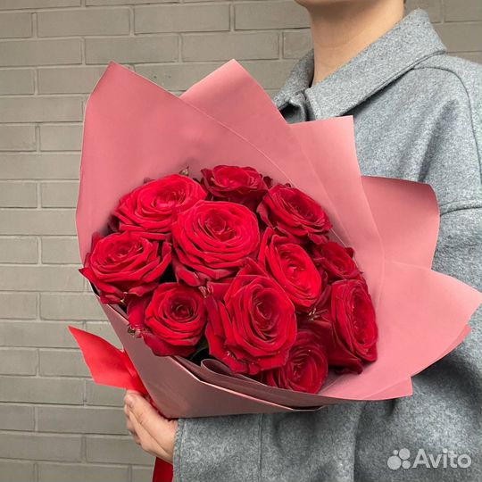 Букет из 11 красных роз / бесплатная доставка