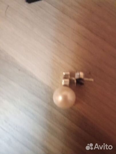 Серебряные серьги пусеты с жемчугом