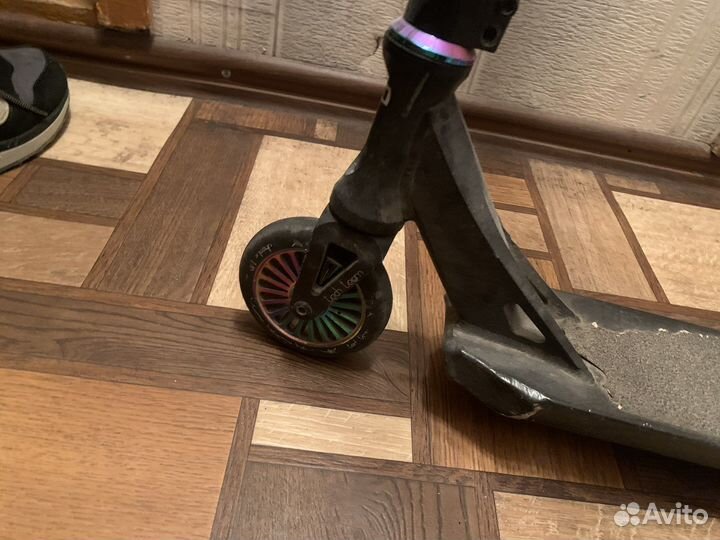 Трюковой самокат Tech team