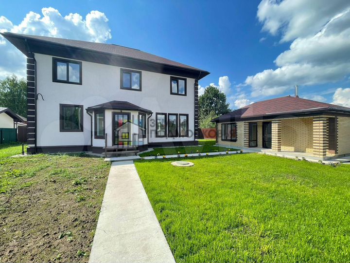 Дом 159 м² на участке 11 сот.